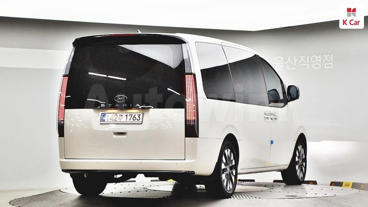 Hyundai Staria 2024 — 4