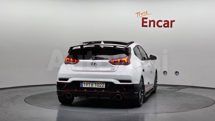 Hyundai Veloster 2023 — 4