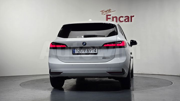 BMW 2 Series 2024 — 4