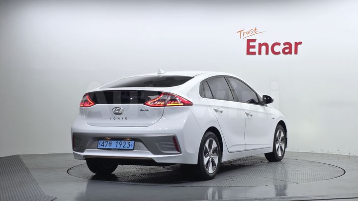 Hyundai Ioniq 2019 — 2