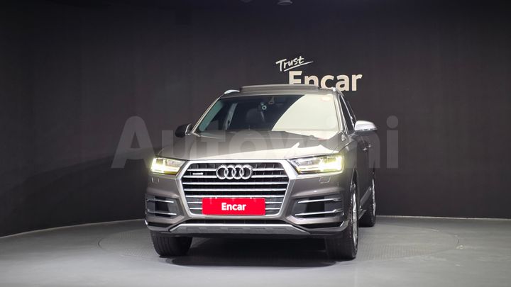 Audi Q7 2019 — 3