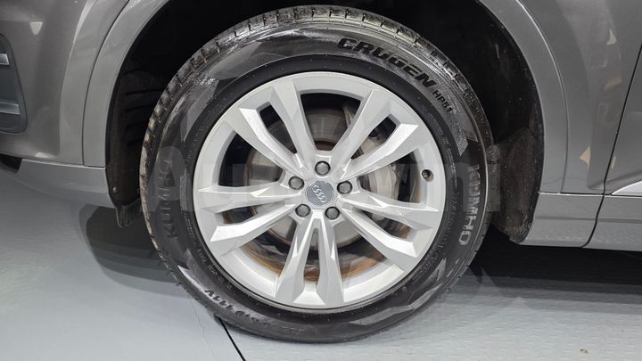 Audi Q7 2019 — 5