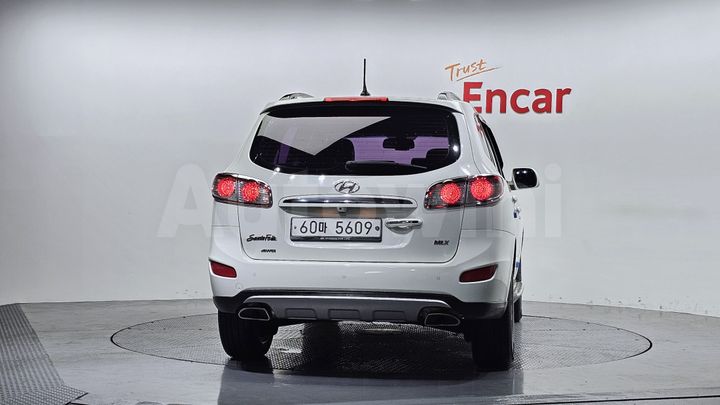 Hyundai SantaFe 2012 — 4