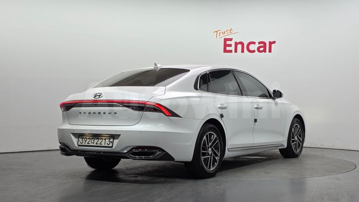 Hyundai Grandeur 2022 — 2