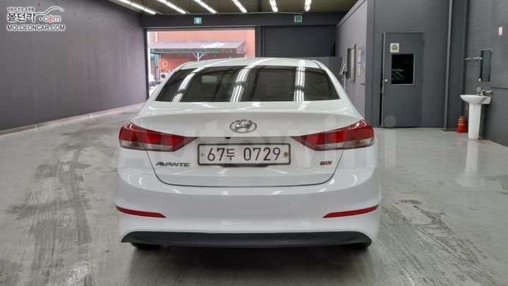 Hyundai Avante 2015 — 4