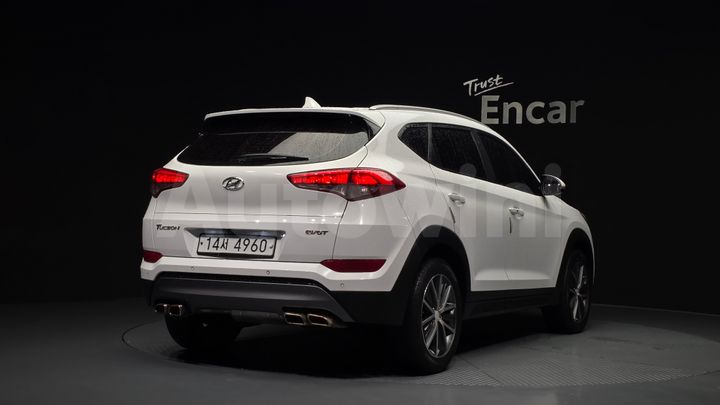 Hyundai Tucson 2016 — 2