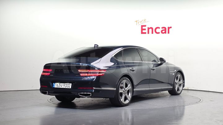 Genesis G80 2022 — 2