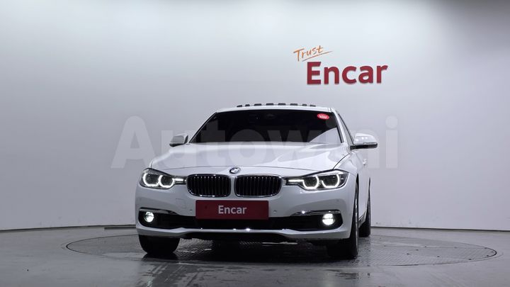 BMW 3 Series 2018 — 3