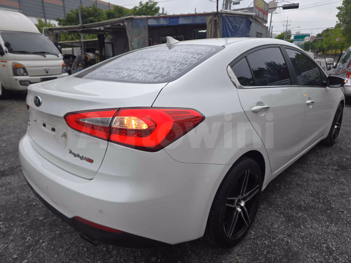 Kia K3 2014 — 5