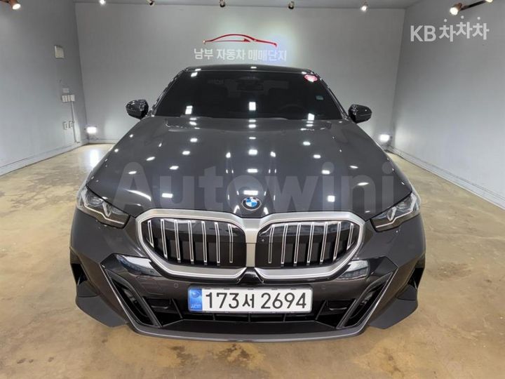 BMW 5 Series 2024 — 2