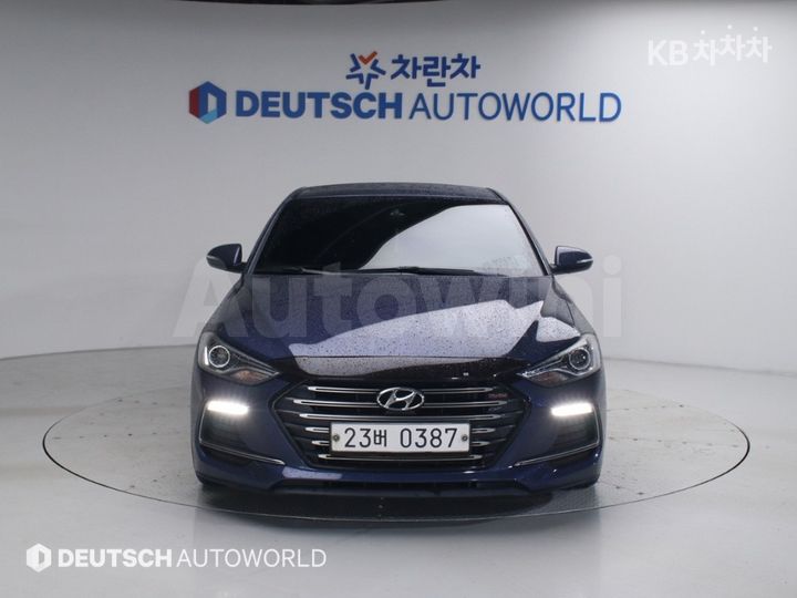 Hyundai Avante 2017 — 3