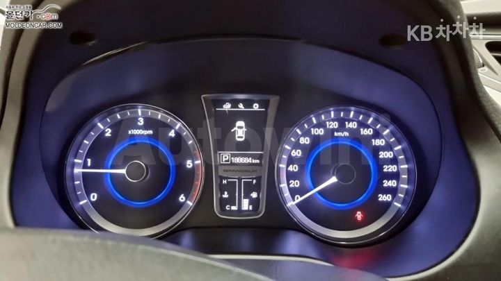 Hyundai Grandeur 2015 — 5