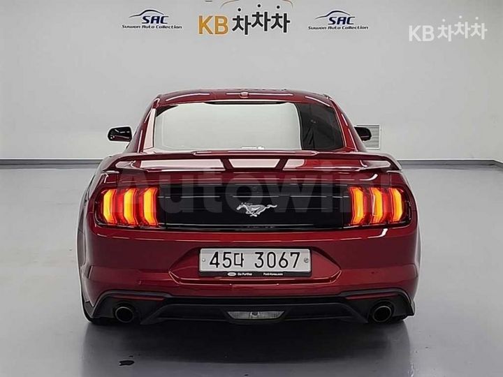 Ford Mustang 2019 — 3