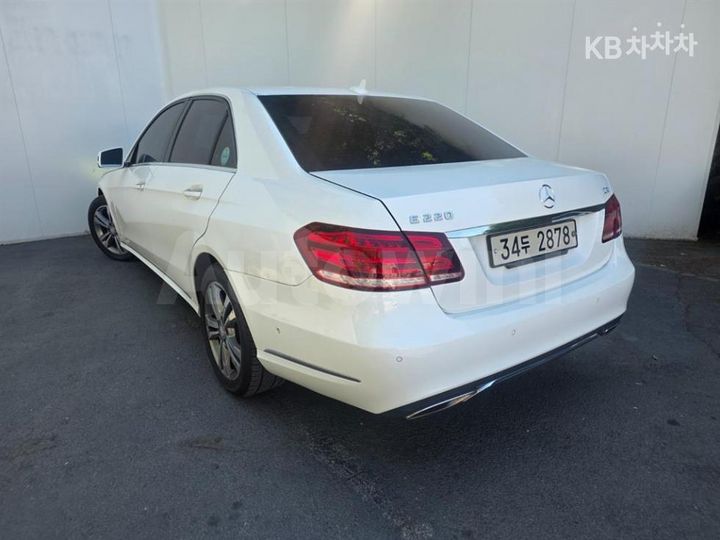 Mercedes Benz E Class 2014 — 4