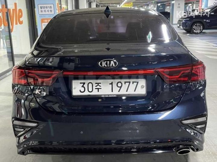 Kia K3 2019 KNAF541BEKA007296 — 5