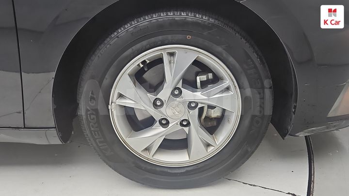 Hyundai Avante 2021 — 2