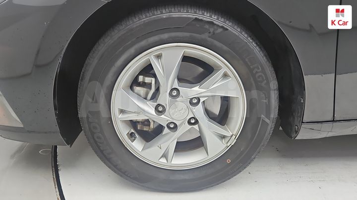 Hyundai Avante 2021 — 4