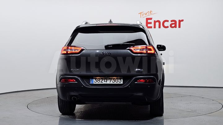 Jeep Cherokee 2016 — 4