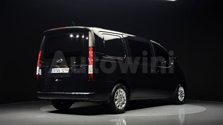 Hyundai Staria 2022 — 2