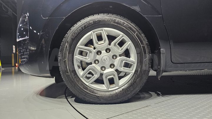 Hyundai Staria 2022 — 5