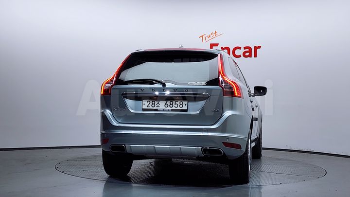 Volvo XC60 2015 — 4