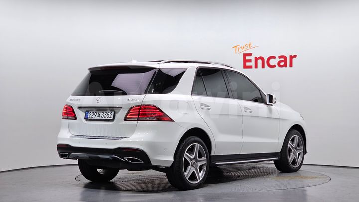 Mercedes Benz GLE Class 2017 — 2