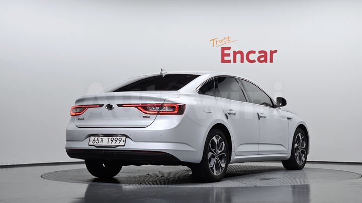Renault SM6 2019 — 2