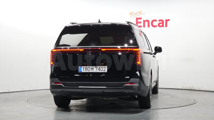 Kia Carnival 2026 — 4