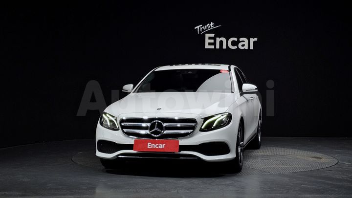 Mercedes Benz E Class 2019 — 3