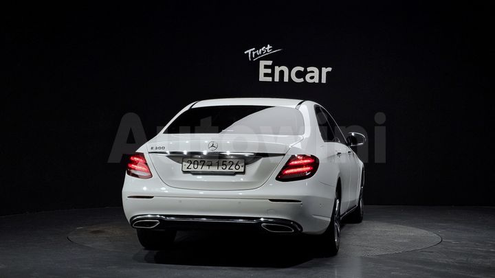 Mercedes Benz E Class 2019 — 4