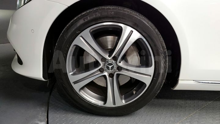 Mercedes Benz E Class 2019 — 5