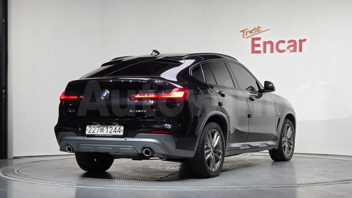 BMW X4 2020 — 3