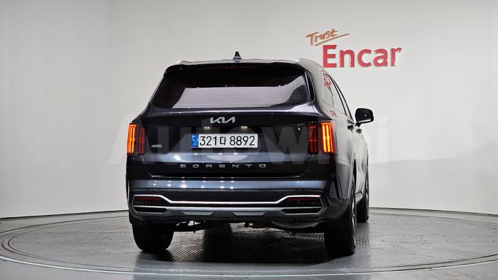 Kia Sorento 2022 — 5