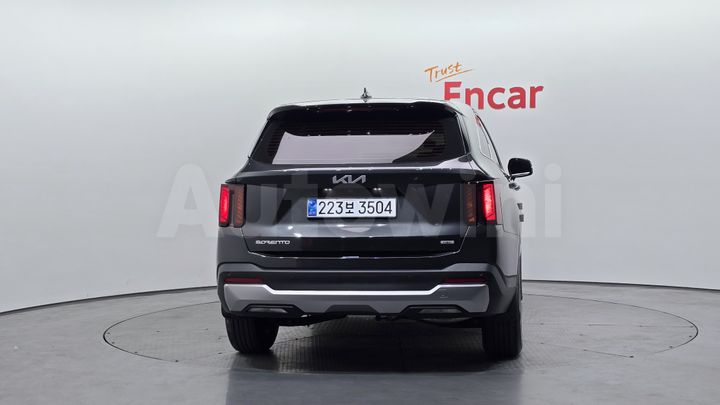 Kia Sorento 2025 — 4