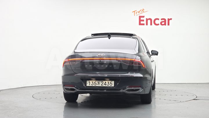 Hyundai Grandeur 2023 — 4