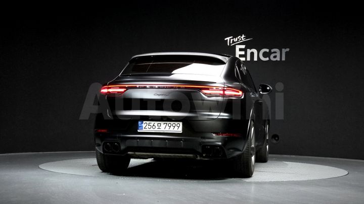 Porsche Cayenne 2023 — 4