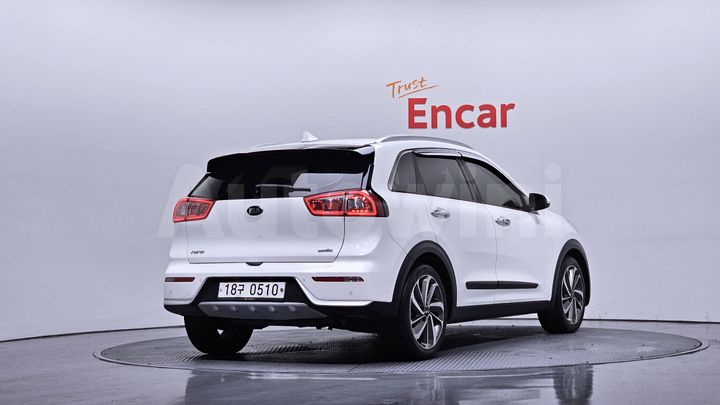 Kia Niro 2017 — 2