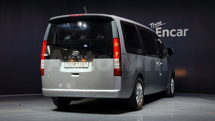 Hyundai Staria 2022 — 2