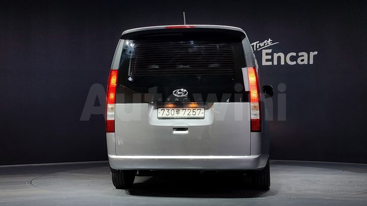 Hyundai Staria 2022 — 4