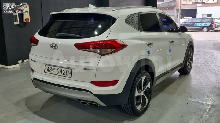 Hyundai Tucson 2016 — 2