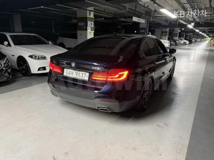 BMW 5 Series 2019 — 3