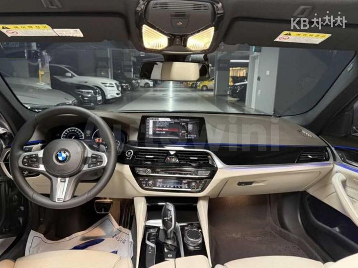 BMW 5 Series 2019 — 5