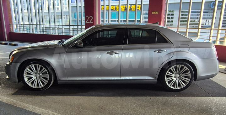 Chrysler 300C 2014 — 2