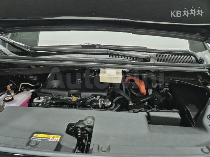 Toyota Alphard 2025 — 5