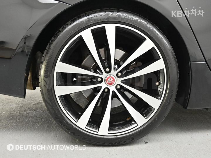 Jaguar XJ 2019 — 5