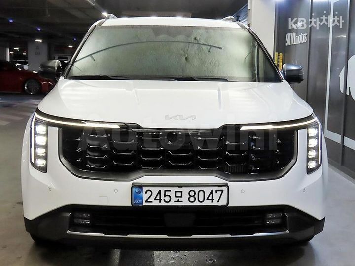 Kia Carnival 2025 — 2
