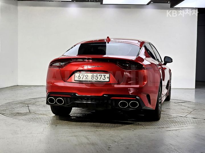 Kia Stinger 2020 — 3