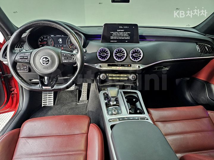 Kia Stinger 2020 — 5