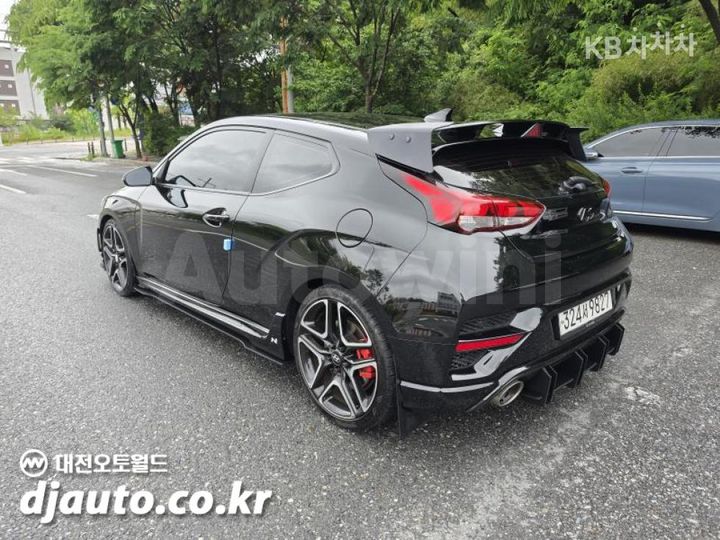 Hyundai Veloster 2021 — 4