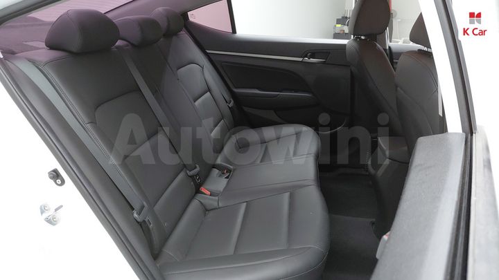 Hyundai Avante 2018 — 2
